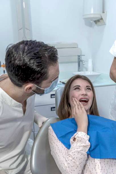 Best Cracked Tooth Emergency Dentist  in Perry, LA